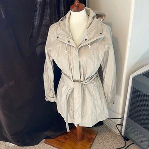 Columbia rain jacket